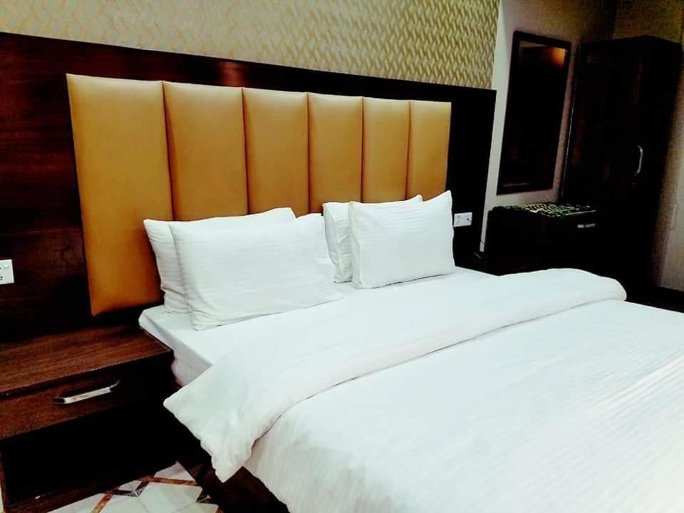 Diplomat Inn Karachi Extérieur photo