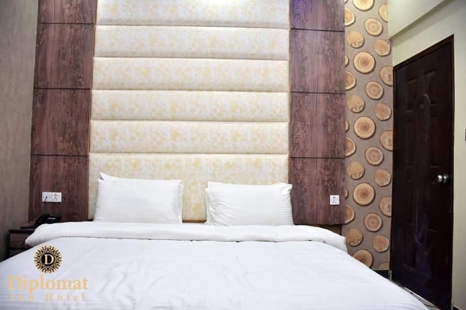 Diplomat Inn Karachi Extérieur photo
