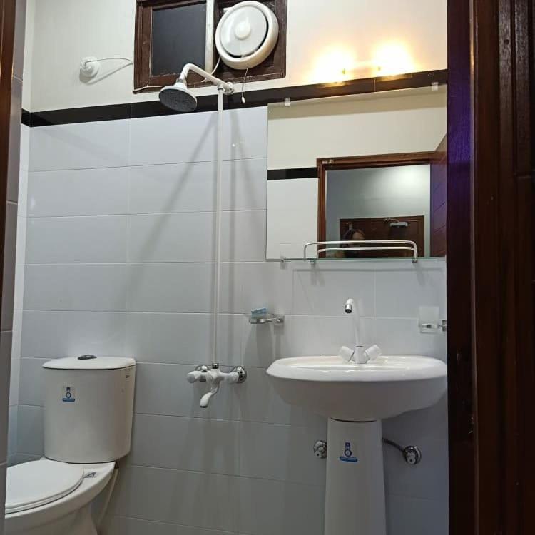 Diplomat Inn Karachi Extérieur photo
